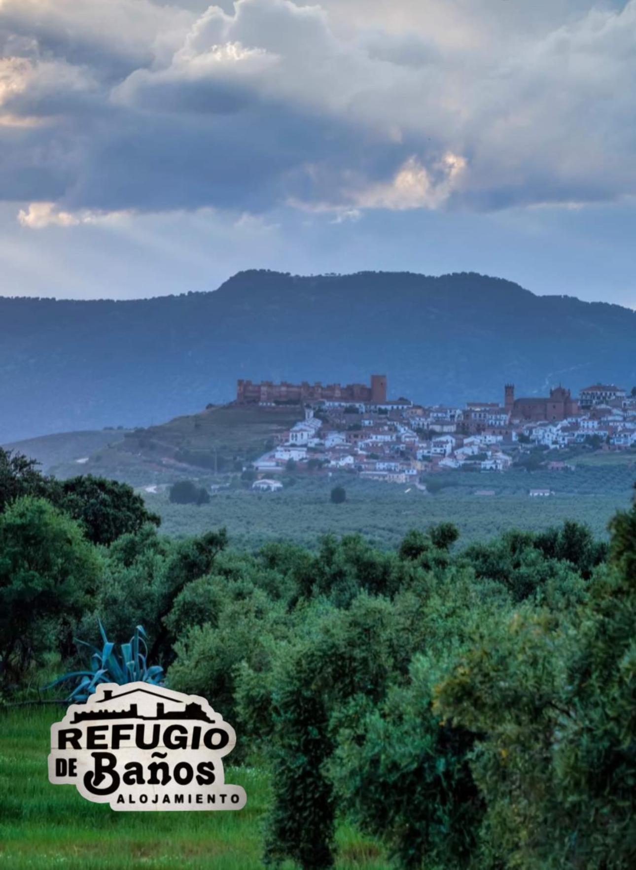 Refugio De Banos Banos De La Encina Exterior foto